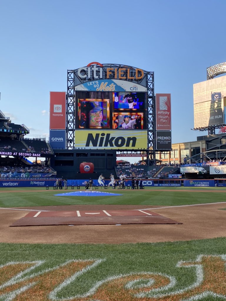 DannyT21's tweet photo. The #Mets’ Hall of Fame began in 1981 and 40 years later the Amazins’ welcome Jon Matlack, Ron Darling and Edgardo Alfonzo as their newest members. #LGM https://t.co/9QkCWY1vSV