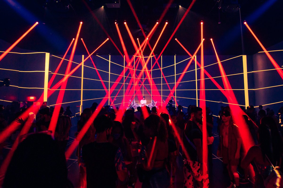 Who’s ready to get BEAMED UP?! 🛸 Join us tonight in The Portal at <a href="/AREA15official/">AREA15</a> for <a href="/ChristianMartin/">Christian Martin</a> with Soul State residents <a href="/bungyola/">General Cornrow Wallace</a> Phoenixx, Grand Puma, and <a href="/PutiProductions/">Alex Putnam aka Putí</a> - Get 20% off tickets with code soulstate when you grab ‘em in advance! #lasvegas