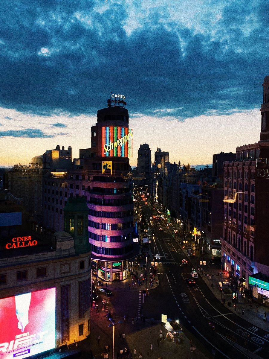 FranciscoBocero's tweet photo. Hoy he hecho esta foto de #Madrid y creo que es espectacular https://t.co/xbW6Tyzf2g