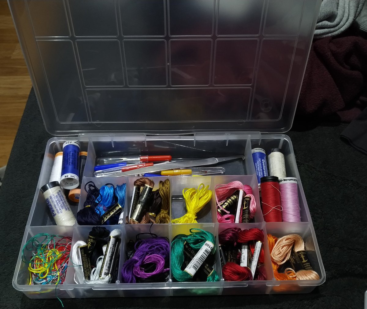 bluesidekstore's tweet photo. a caixa da adm🥺 sou muito boba nelaaa

- miti🎨 https://t.co/yMvdcHOsiC