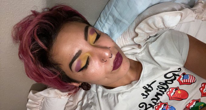 Wanna fuck me til my makeup is all sweated off?   (My setting spray makes that impossible) 😈 https://t<a href="/tag/drip"class="tags"><span>#drip</span></a>