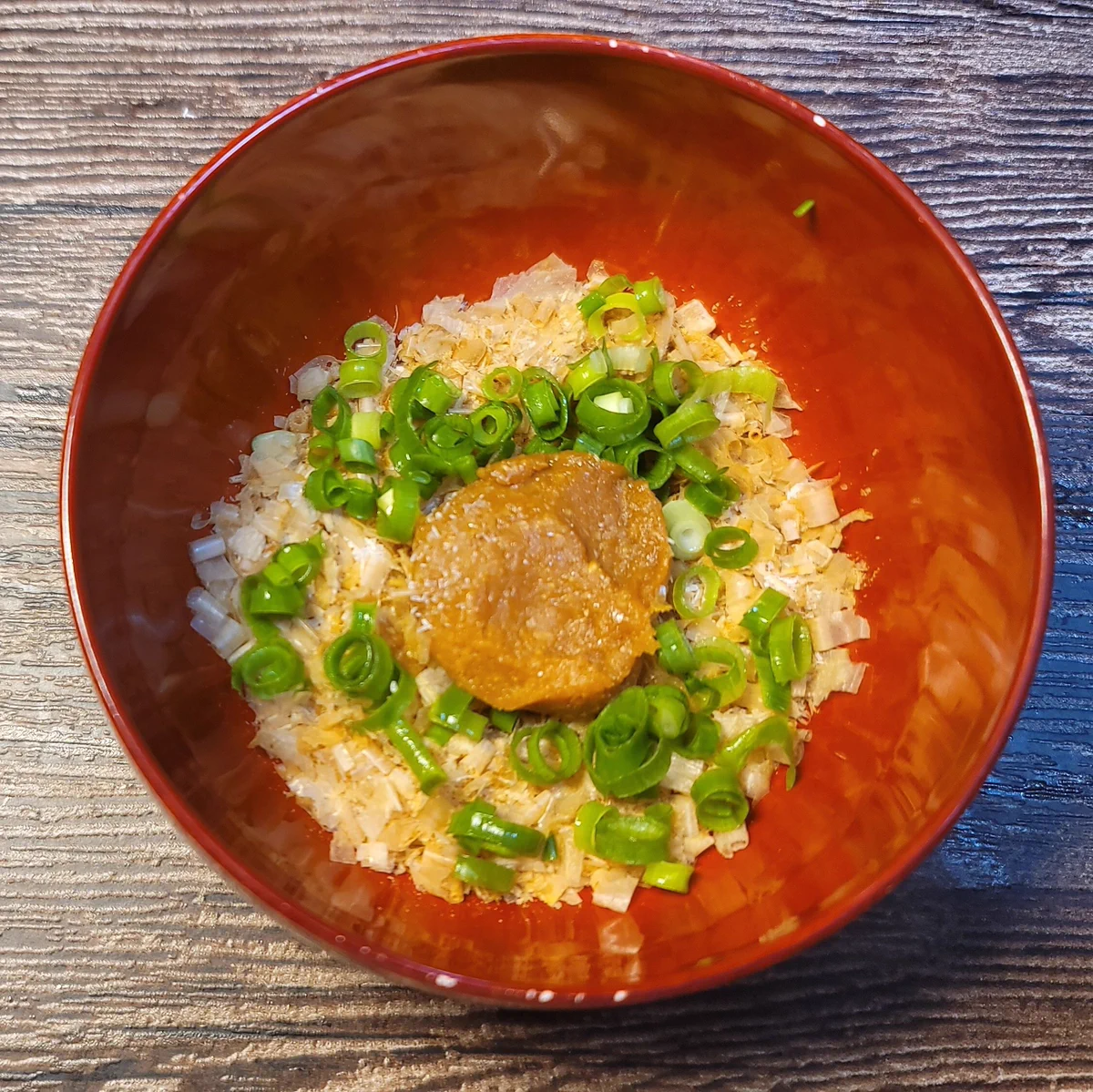 覚えておくと凄く便利そう！とっても簡単な即席味噌汁レシピ！