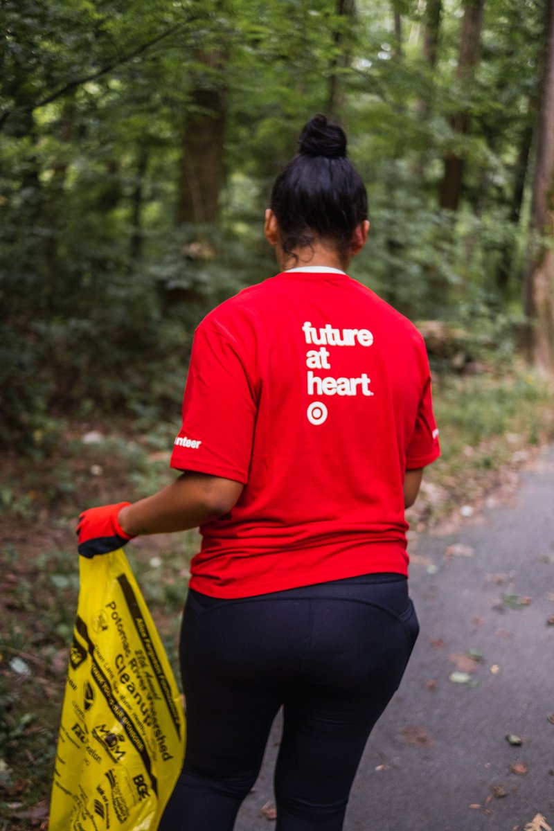 Some more pictures from our volunteer event today! #T1193 #everydayisearthday #target #worksomewhereyoulove