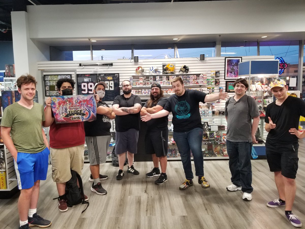 ToyWizStore's tweet photo. Meet our top 8 for our Magic $2k Modern Tournament! Featured is George Papis, Jonathan Lacker, Stephen Puzio, Sam Flomberg, Greg LaDestro, Alfredo Barragan, Will Dowd, and Robert Pompa.
#toywizstore #toywiz #magic #magicmodern #magicthegathering #magicthegathermodern #mtg https://t.co/XuMpu0B6ex