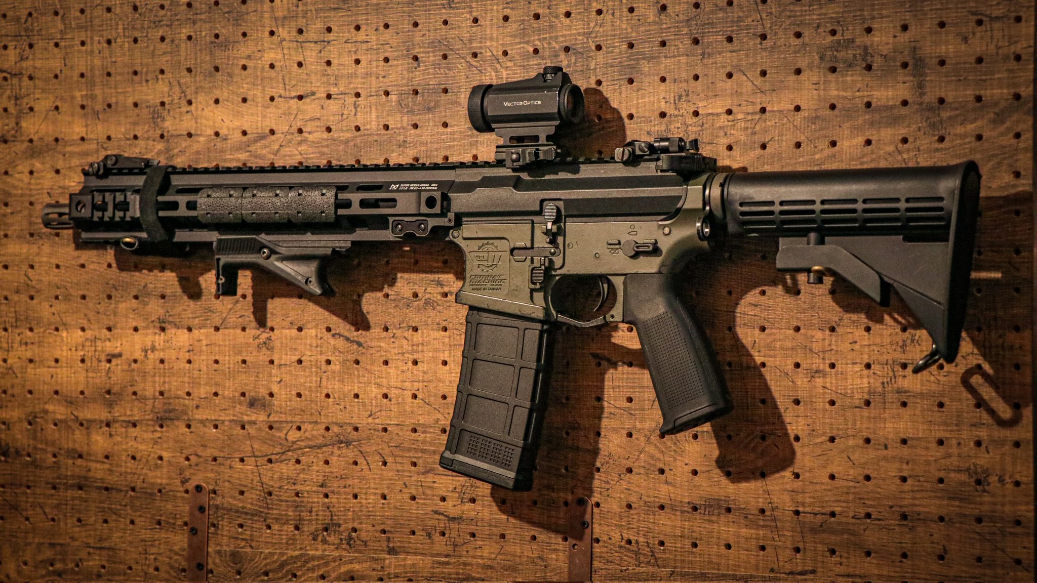 41px 本部 サバゲーするときぼくらは自由だ Rt Sigburger ツートンカラーの銃はカッコいい 41pxで買ったcm16 Raider 2 0タンカラーが気づけばodのツートンになっていた T Co Hdtmtvly9b Twitter