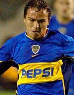 TopJrs's tweet photo. 3⃣ Gustavo #Pinto (4785m): en 3 años y medio, su máx fue 12 PT en el Cl01, pero los titulares fueron #Serna-#Traverso.
2⃣ Hugo #Musladini (5015m): tamb 3.5 temp, su momento de gloria fue la 2da mitad del 86/87 con #Menotti ("pichón de #Passarella").
/3 https://t.co/GFhNr6swwW