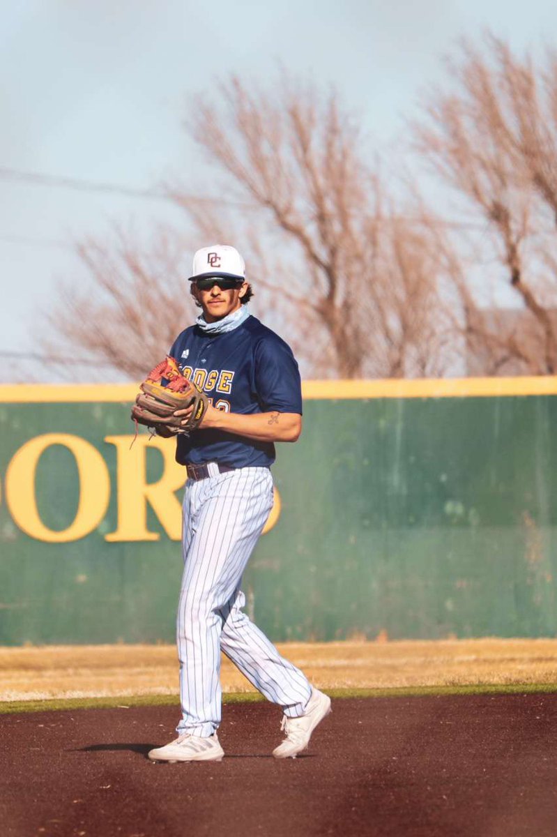 joseph_daneff's tweet photo. Thank you to all of my family, teammates, and coaches. Especially,  my JUCO @GoConqsBB for getting me to where I am today. I cannot wait to start my new journey at Emporia State University 🐝🐝@ESUBaseball @EliEgger4 @BanJohnsonBSB #jucobanditforever #StingersUp https://t.co/san0QKWh3E
