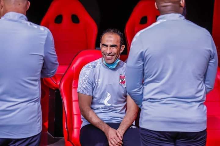 عندنا مدير كوره منصة صواريخ لا يرحم لا يهدأ  يصيب الهدف باقتدار عاش سيد#سيد_المواقف_الصعبه_كمل