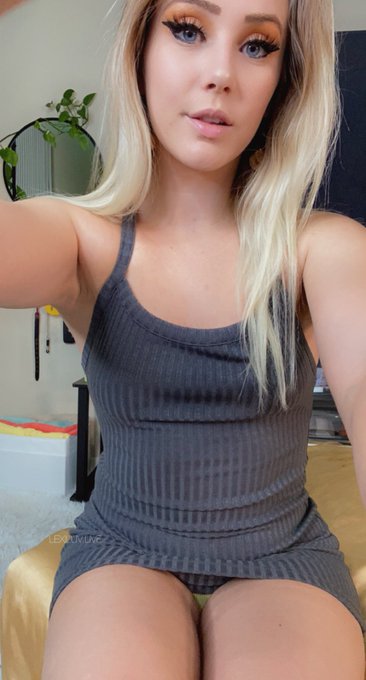 Online for round 2 with the fuck machine 🥵 don&rsquo;t miss it! https://t.co/bPMyyM9EEn https://t.co/kDJoN