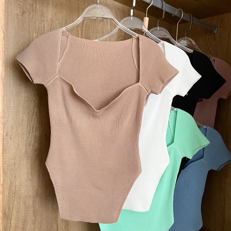 Finer46394764's tweet image. Who doesn’t love Sexy Slit Basic Essentials Square Collar Top? #basictops #womentops #knittops