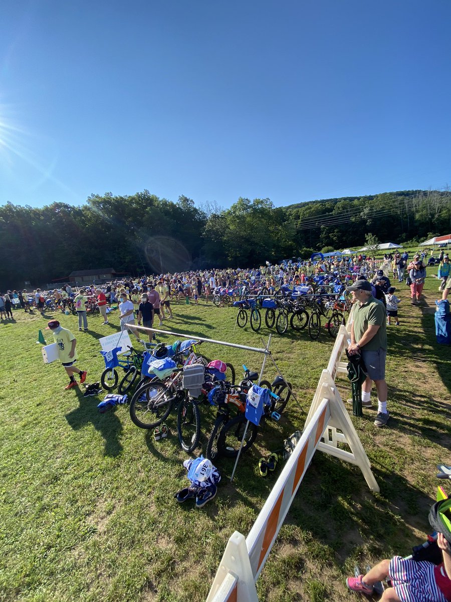 It’s here! Race day #race4chase !! These kids and coaches have worked so hard to get here, determination, grit, compassion and spirit are the themes of the day! We are so lucky!