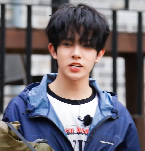 heeseung archive tweet media