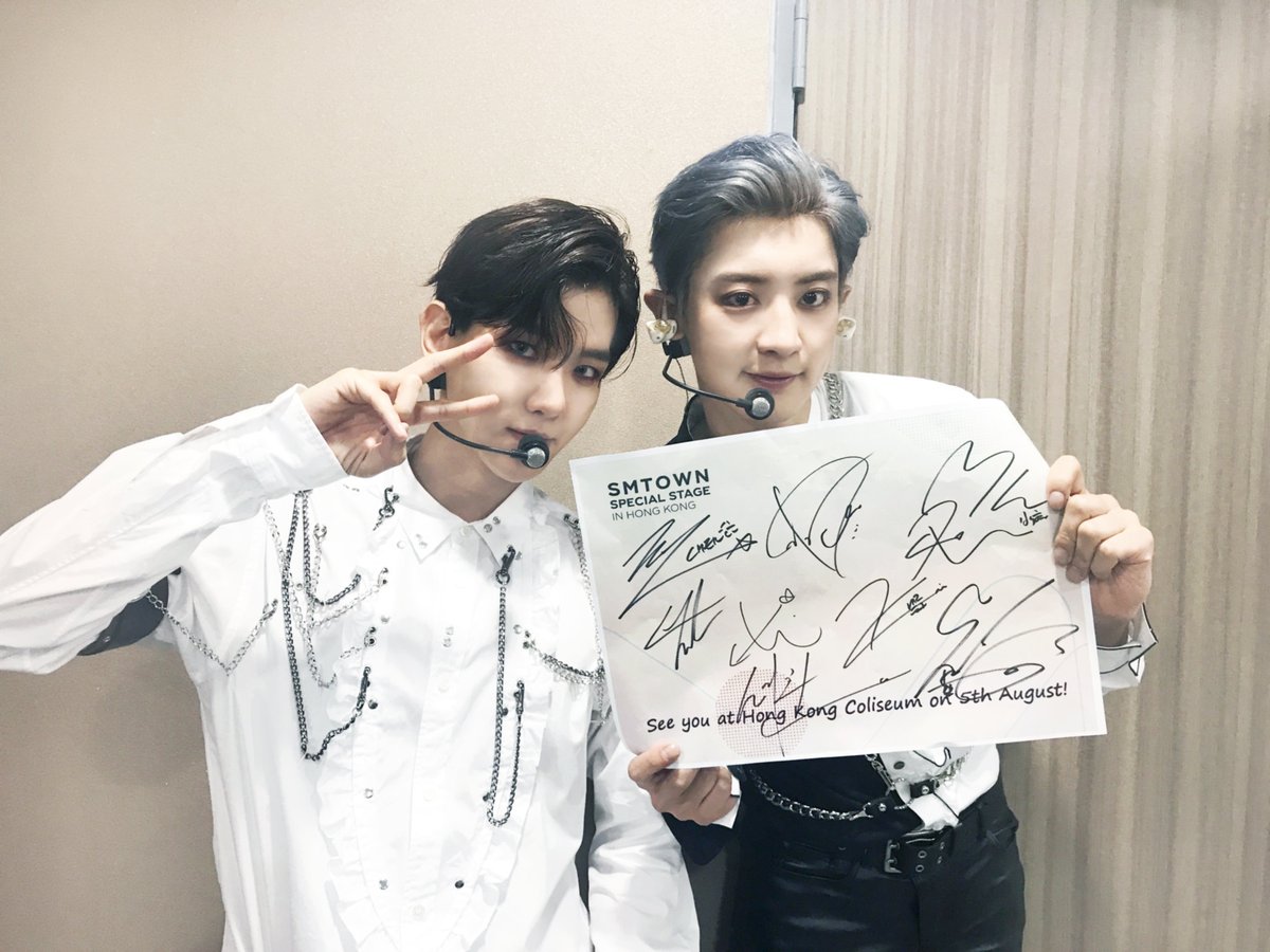 chanbaeklove_92's tweet photo. .@weareoneEXO https://t.co/DCF6AMG6w7