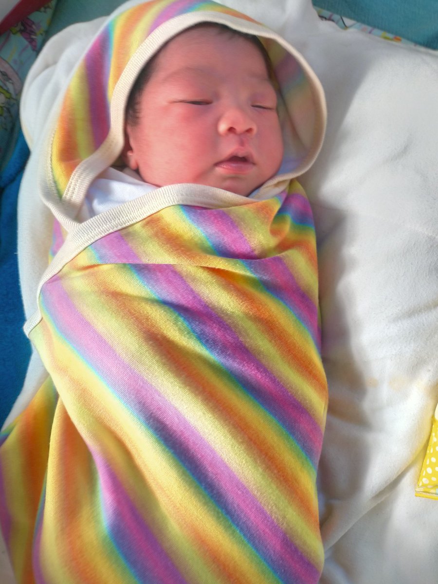 popoyvale's tweet photo. Hi Baby raxie want to play axie infinity? π lets grind π
#axieinfinitybaby π₯° https://t.co/5bA8HkH5Uw