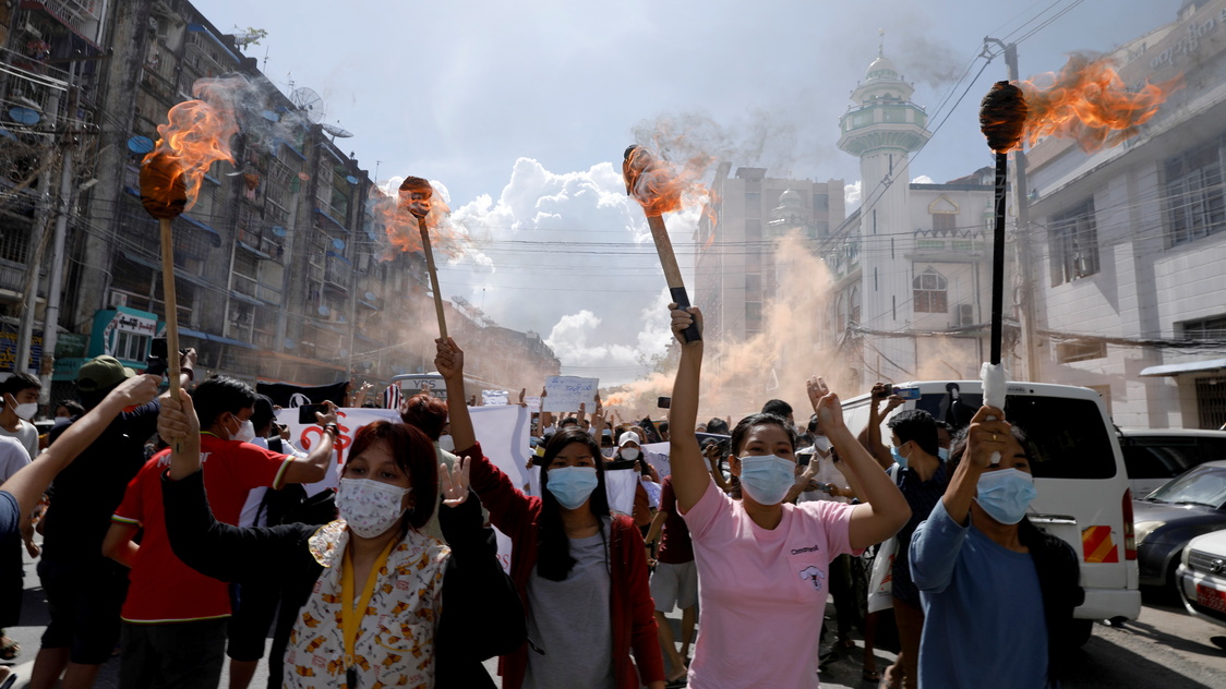 The Myanmar junta can offer nothing more than summary denials to the detailed @HRW evidence of its crimes against humanity.  Calling that evidence "fabricated, distorted and one-sided" isn't much of a defense. It'd be better to stop the atrocities. rappler.com/world/asia-pac…