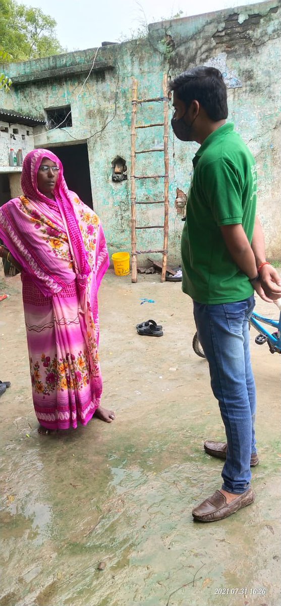 rha_india's tweet photo. #Mission28States update 

Robins in Uttar Pradesh campaigning to create #vaccine awareness amongst the citizens! 

Go get your jab! 

#GetVaccinated #RobinhoodArmy #OneIndia #Covid19IndiaHelp #Meerut #Kanpur https://t.co/ojXua5QFgA