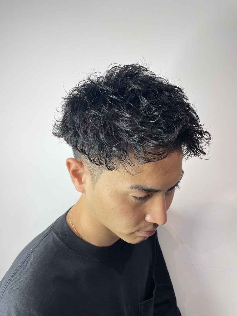 Lapis Kaito 8月 メンズ カット パーマ ツイスト ツイストスパイラル スパイラル カラー ブリーチ メッシュ モデル募集してます 最安値でご案内しますのでdmまでご連絡ください 時間など詳細はdmまで 横浜 カット