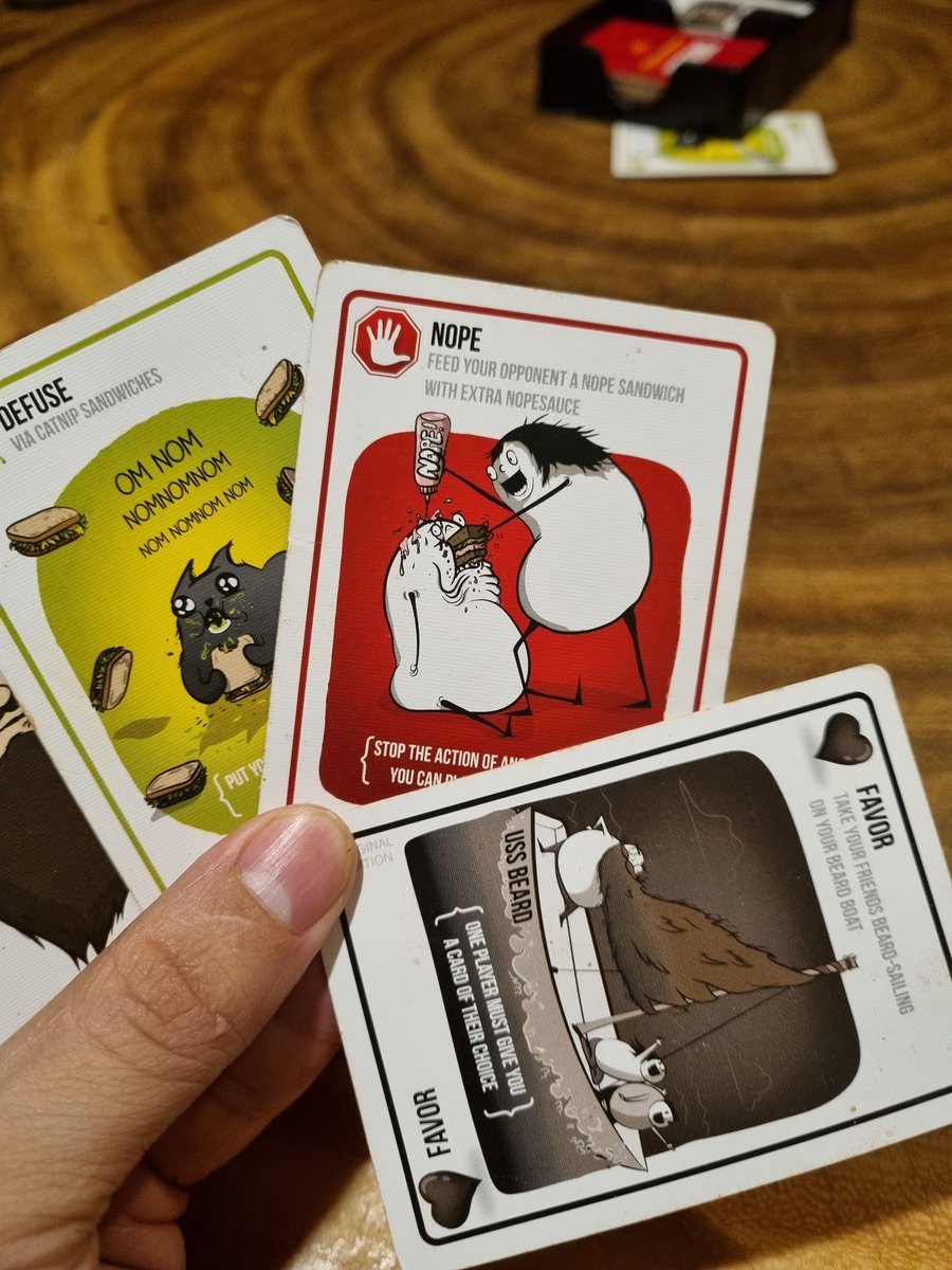 hectorimbop's tweet photo. #ExplotingKittens https://t.co/ZwZck3ht8w