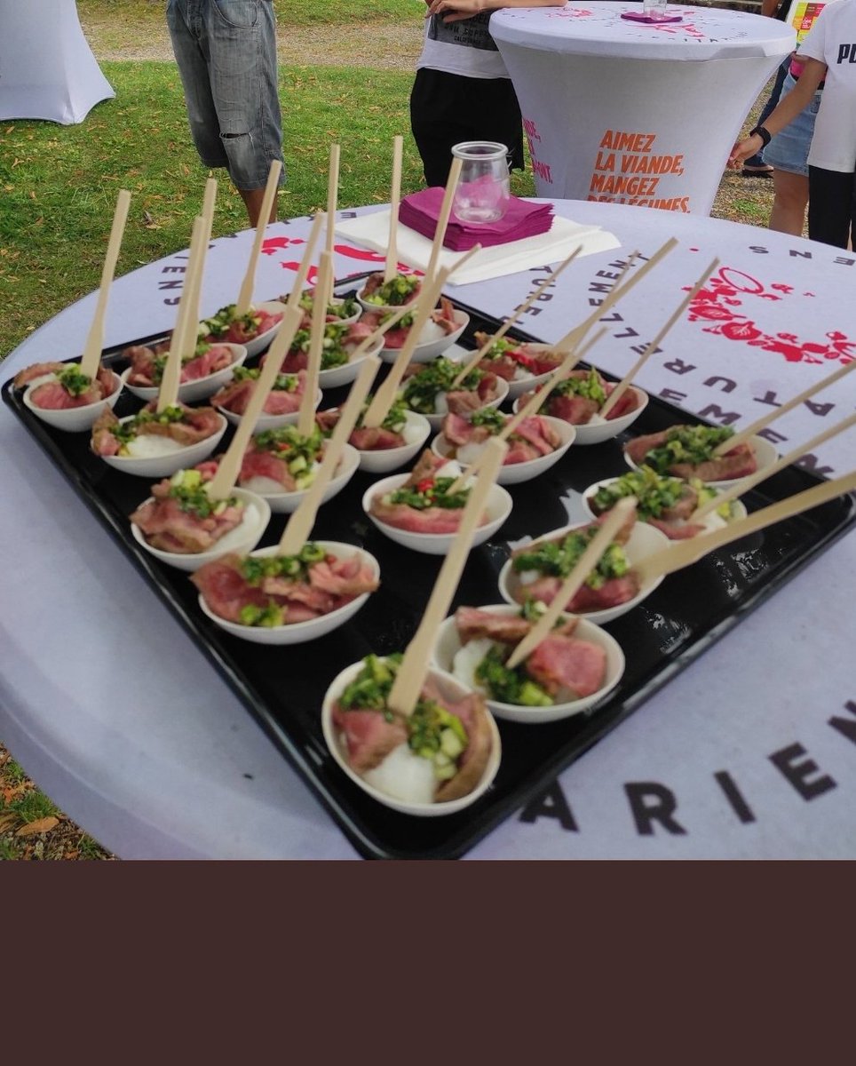 elisemichallet's tweet image. Aujourd'hui rdv au lac de Miribel les #eleveurs vous attendent  #interbev
#tourgourmandlacetterroirs #labelrouge