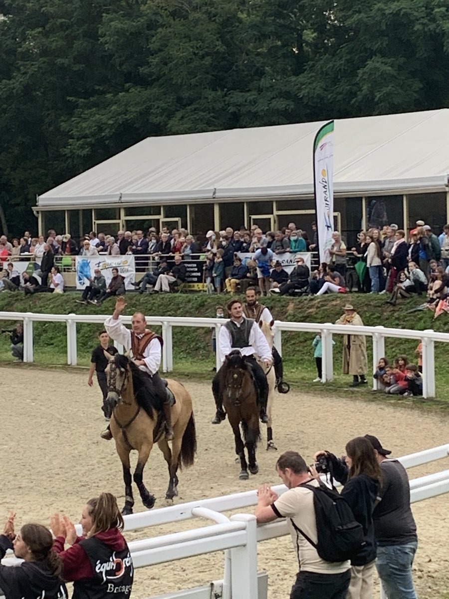 Eric Touron tweet media