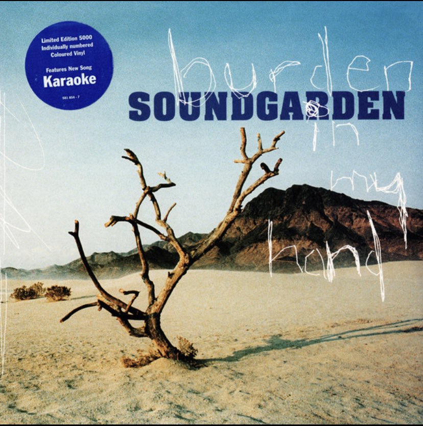 libraryofrock's tweet photo. 親父ロック部🎸 Now Playing ♫
Burden in My Hand / Soundgarden
#ロックの図書館 #渋谷のラジオ #親父ロック #chriscornell #soundgarden #burdeninmyhand https://t.co/wCZ6JlDDPO