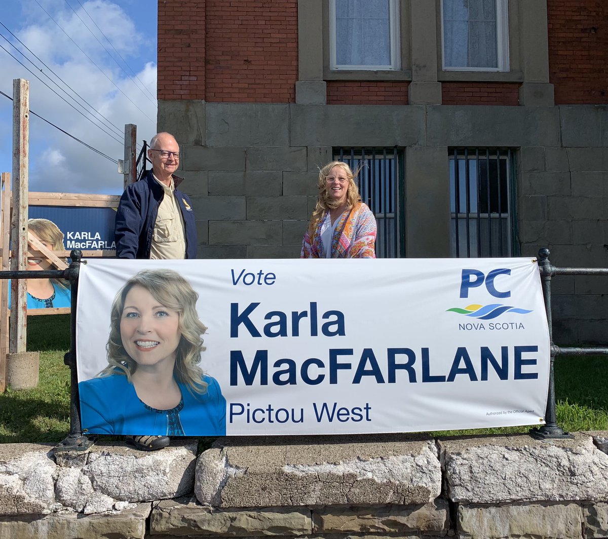 What a delight to have @ChesCrosbie come and door knock in #PictouWest with me.  Beyond his friendship, the best part is listening to his words of wisdom.  Thanks Ches - it really means a lot!  #nspoli #Election2021