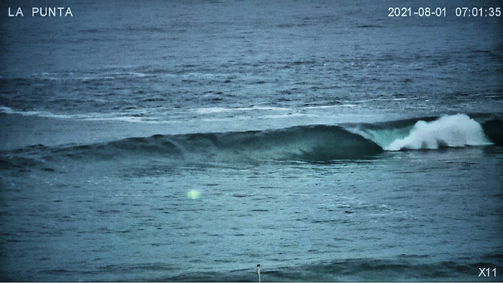 GlaseadoCL's tweet photo. Buenos días! #Iquique esta bombeando así que a tomar las tablas y a surfear. Mira la ola en vivo en https://t.co/jNPMEO6h9Z

#surf #cavancha https://t.co/o27iPkvuPH