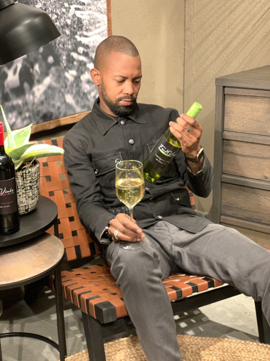 kiddo2030's tweet photo. “Hustle beats talent when talent doesn’t hustle” #rosssimmonds 
#1stofAugust 
#winetasting 
#winelovers 
#wine 
#southafrica
#Mzansi https://t.co/Y0sddkXpZh
