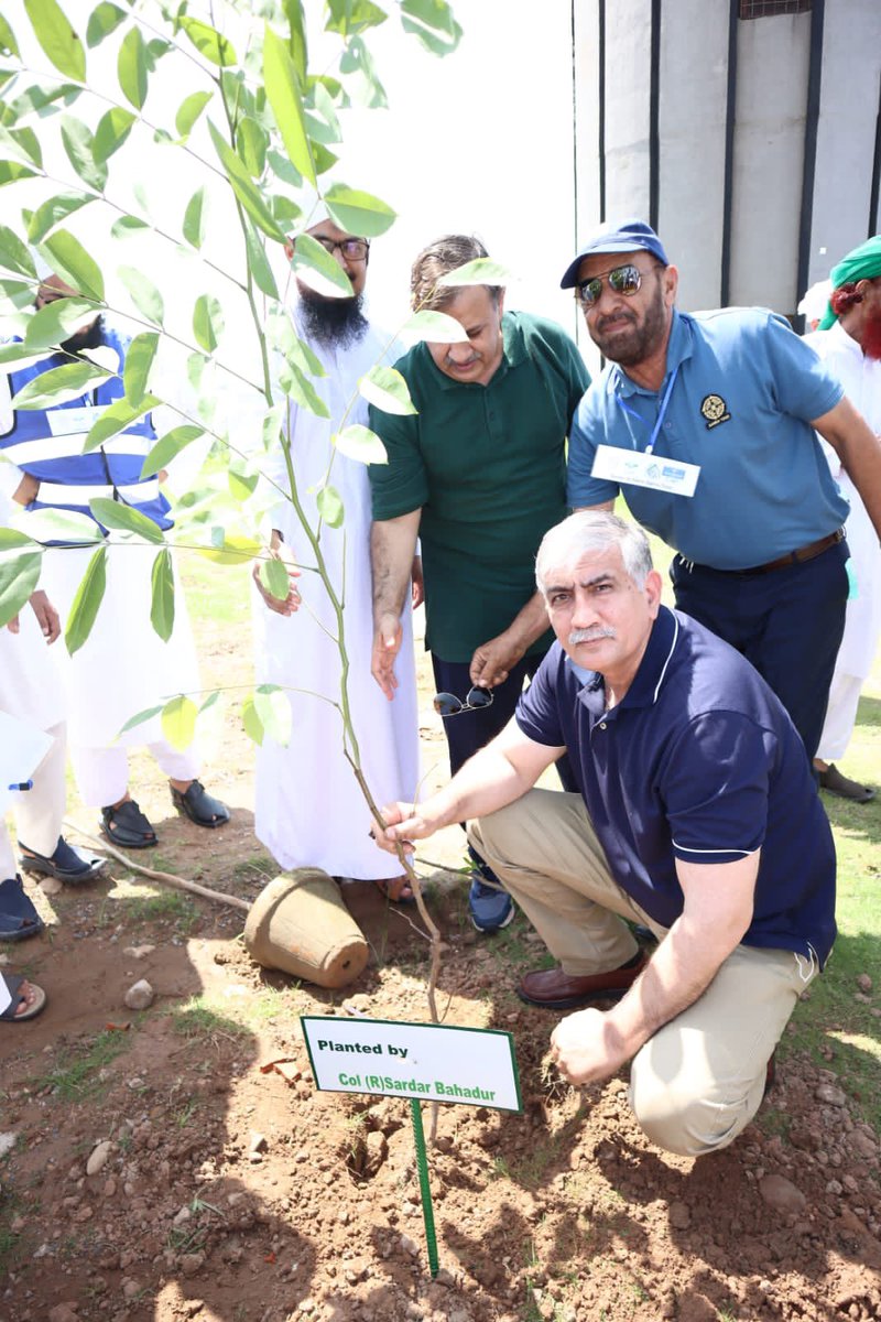 FGRForg's tweet photo. People from all walks of life from different cities of Pakistan, are supporting our Plantation Drive! Ok     #FGRF #EcosystemRestoration
@ClimateChangePK #پودا_لگاناہے_درخت_بناناہے 
@PakPMO
@UNDP_Pakistan
@UNEP
@Plant4Pak https://t.co/Rmw2mmrBtJ