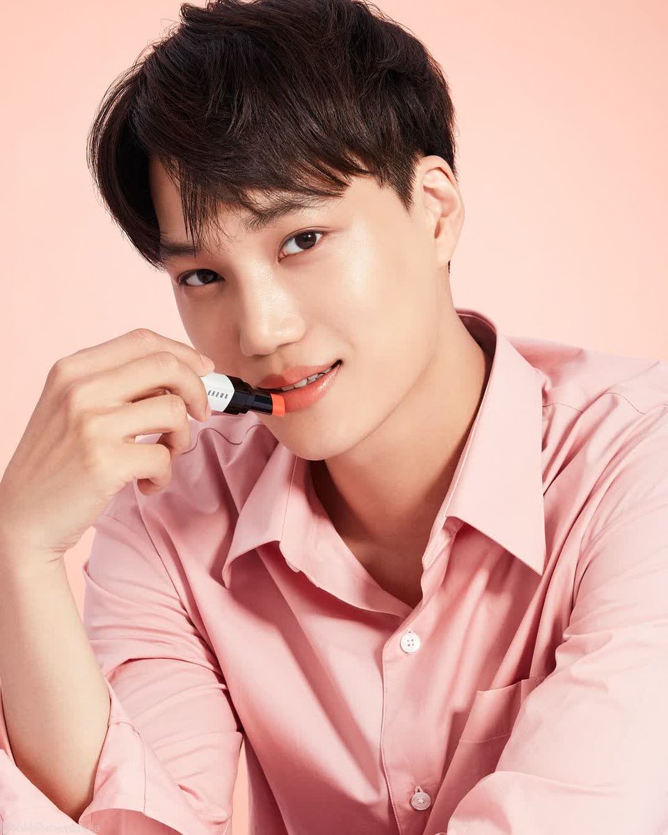 exo_aurora12's tweet photo. 210801 bobbibrownkorea IG update
【𝐊𝐀𝐈'𝐒 𝐅𝐀𝐕𝐎𝐑𝐈𝐓𝐄🐻】
🔗: https://t.co/WitGHxUOgx
#KAI #Jongin #Bobbibrown #EXO https://t.co/JU6udTMaWb
