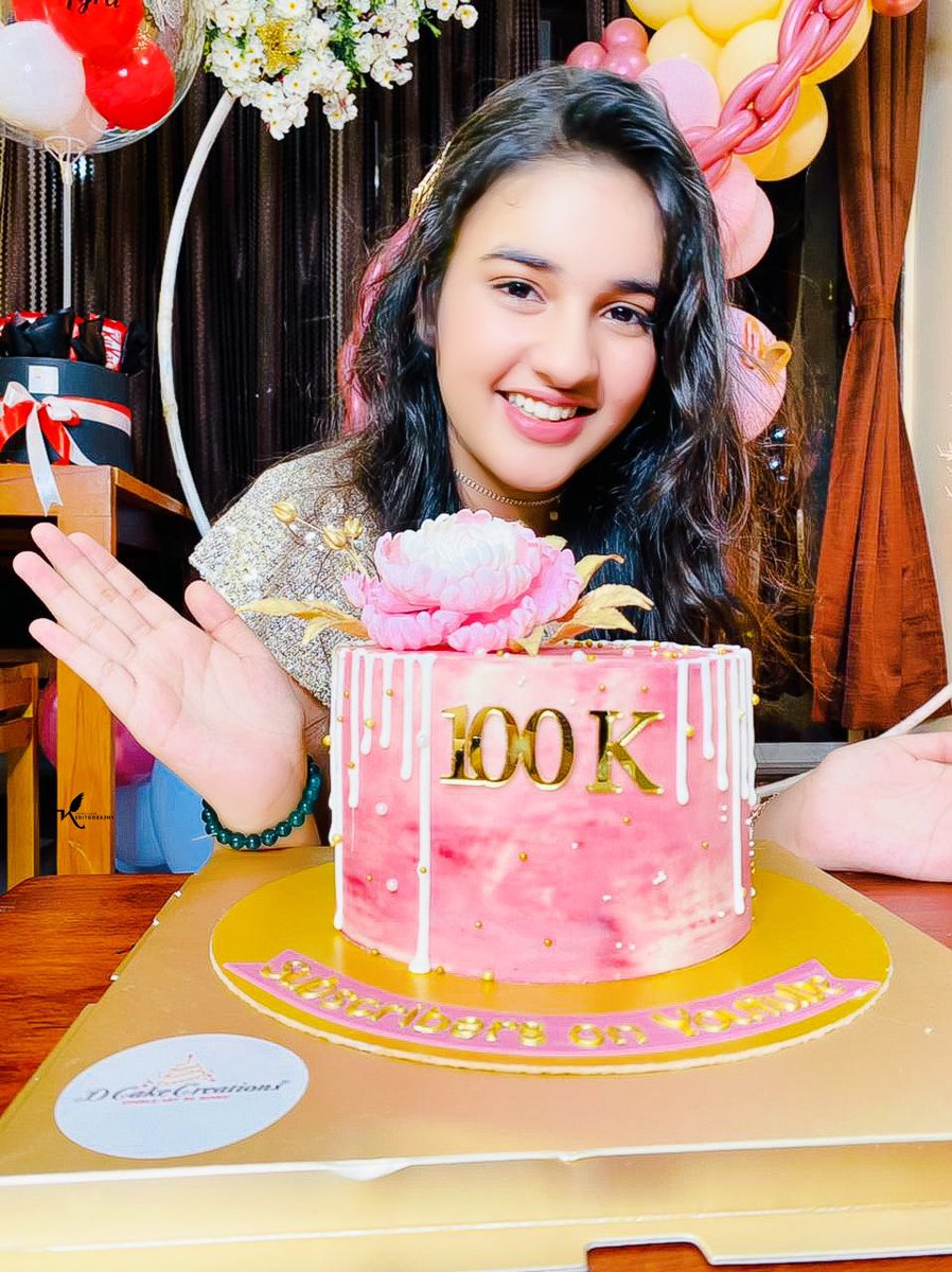DCakeC's tweet photo. Congratulations On Your #100k Subscribers On @YouTubeIndia @YouTube @YouTubeCreators Khushi . 

Thanks for making us a part of your #YouTube achievement @bhardwajkhushi8  ! 

#YouTuber #customisedcake #cakes #edibleartbyrinku #100ksubscribers 

https://t.co/zVYC0lTILR https://t.co/B2mj0JATA5