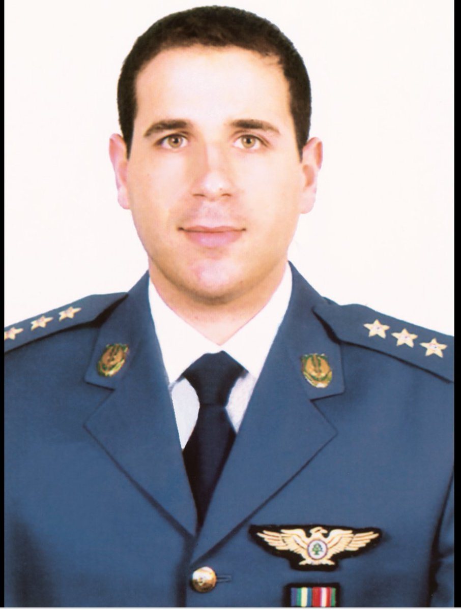 أنا سامر حنا
 النقيب الطيّار في الجيش اللبناني
 قتلني حزب الله في جنوب لبنان عمداً
وقتلني مرة ثانية شخص
"سيء الذكر" حين قال:
شو رايح يعمل هونيك
#الشهيد_سامر_حنا 
#عيد_الجيش