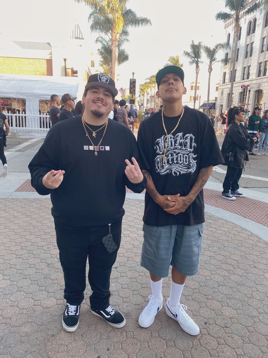 undrgrndmag_'s tweet photo. @bobbytoofresh &amp; @DemiseMackin of Deadline Records 👀💸👑⭐️

805 Kings 😤 https://t.co/tk6ZgGTF32