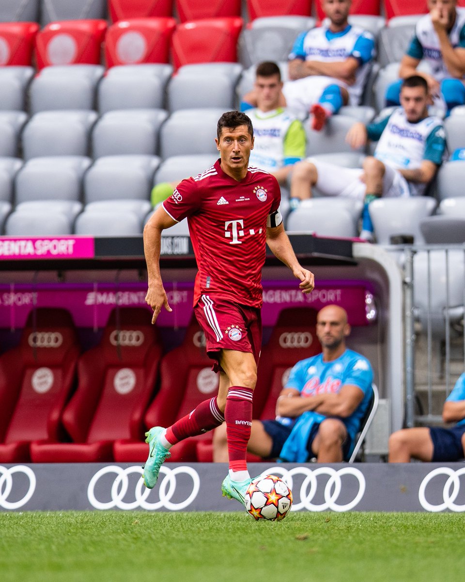 FCBayernES's tweet photo. #Anuncio 🗣️ @J__Nagelsmann:
"Estoy contento de que los internacionales hayan vuelto y de que hayan tenido 45 minutos, eso era importante. Ahora tres valiosos jugadores volverán el lunes y entonces podremos entrenar juntos por primera vez".
#AudiFCBTour #FCBSSC https://t.co/U4zzomagPZ