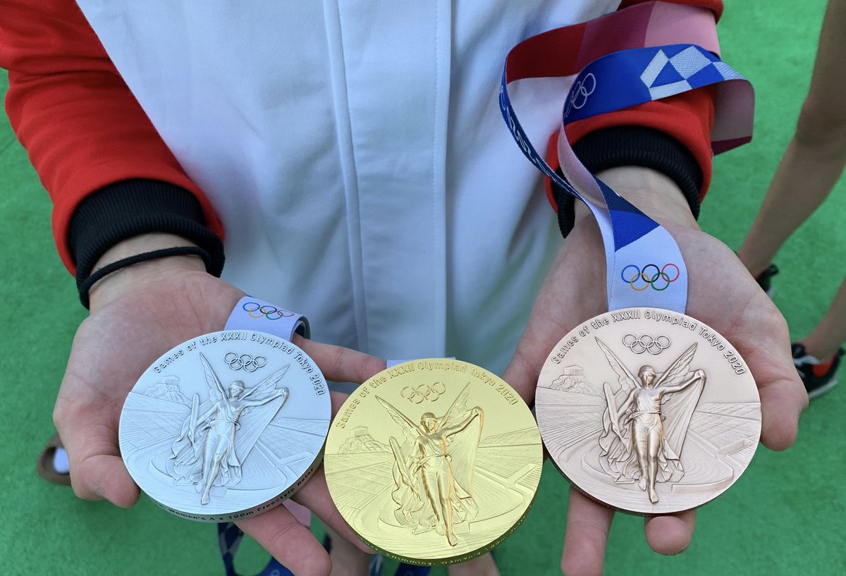 I just want to say thank you to everyone who tuned in to my first Olympic journey ❤️ I couldn’t have done it without you all! (seriously!) 

It it amazing to come home with these, and I’m so proud to represent London and the best country out there 🇨🇦