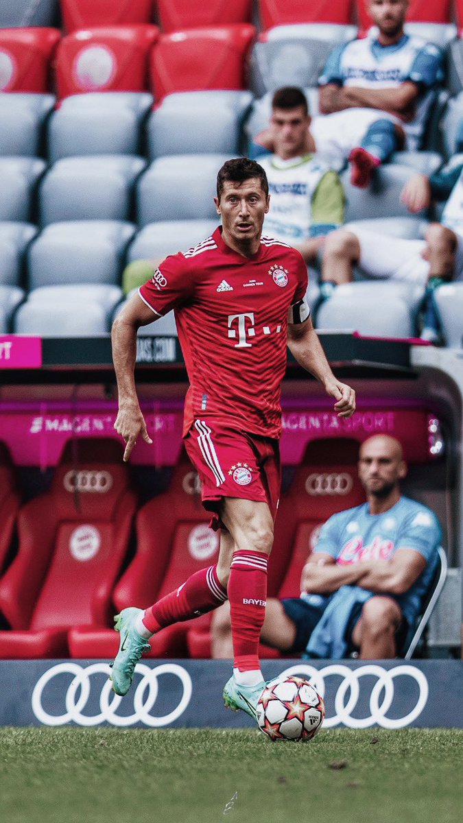 AmazingBayern's tweet photo. 🤜🏼🤛🏼©️ #FCBSSC #MiaSanMia
#AudiFCBTour #FcBayern 🔴⚪️ https://t.co/TgtoAxocjN