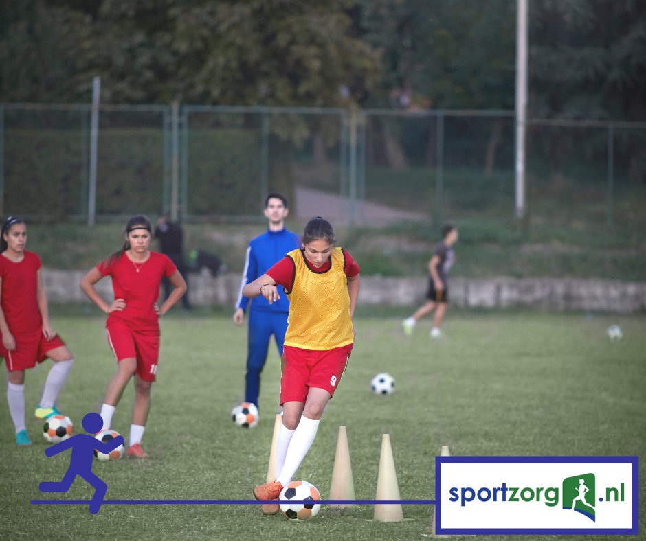 Sportmedisch's tweet image. Na de zomerstop weer lekker kunnen voetballen op het gewenste niveau?  Met dit loopschema van @SoccerDoc bouw jij je fitheid op VOOR het voetbalseizoen. ow.ly/7zHe50FFYFh

#voetballen #loopschema #fit #voetbalseizoen @SoccerDoc