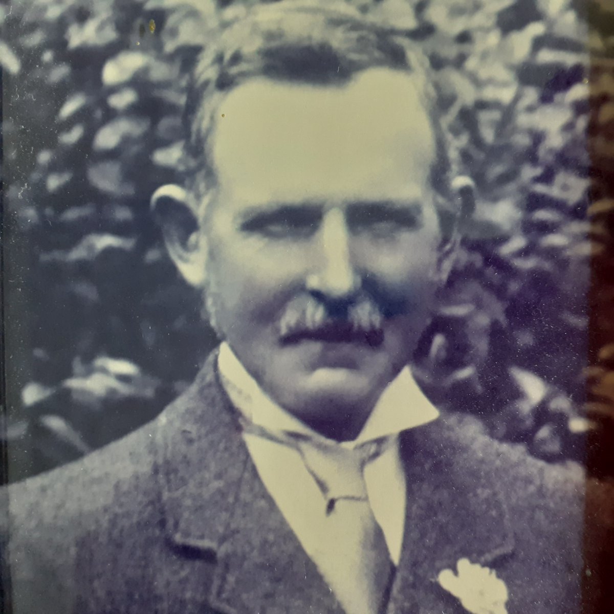 This is my Great Grandfather &amp; the reason I grew up on a farm.
He had the foresight to buy our farm back in the early 1900's &amp; used to run the local pub the @thefoxatlyng It's quite fitting that you can buy our gins there today - made on the farm that he bought. 
#tbt #farmers