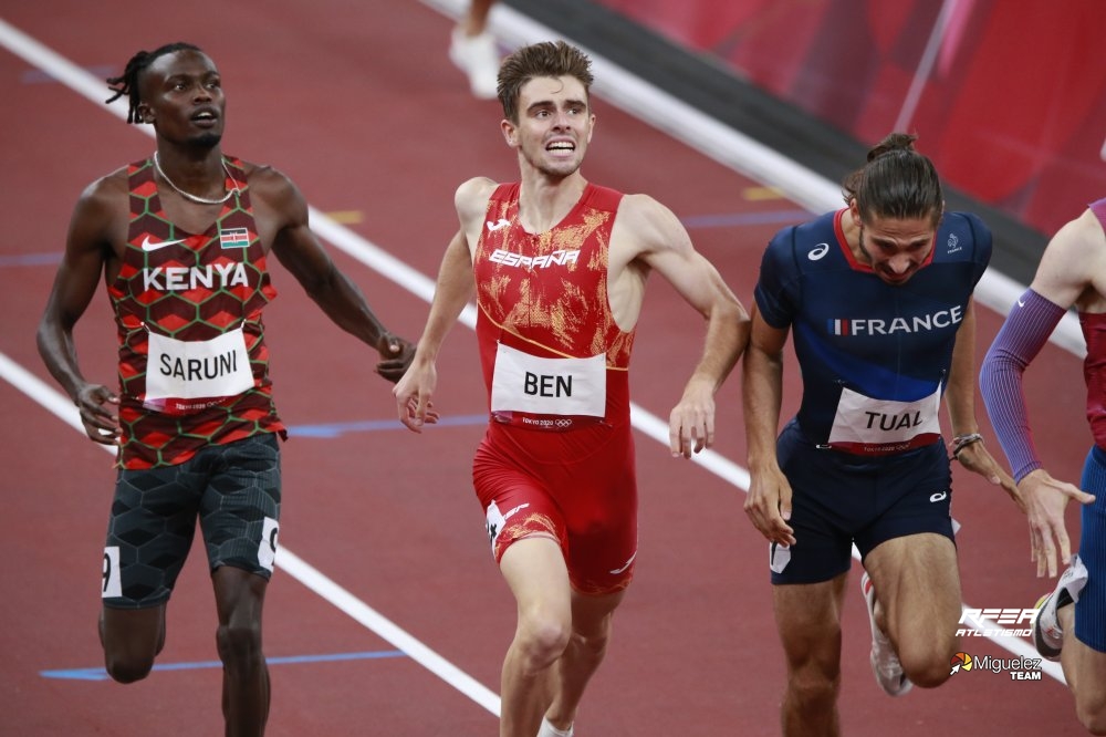 A LA FINAL OLÍMPICA de 800 metros
<a href="/adryben44/">Adrián Ben OLY</a>

Adrián, Adrián, Adrián ... GRANDEEEEEEEEEEEEE

MOMENTAZO HISTÓRICO
👏👏👏👏

1:44.30 (la mejor marca de un español en unos JJ.OO.)

📺 <a href="/rtveplay/">RTVE Play</a> &amp; <a href="/Eurosport_ES/">Eurosport.es</a>
 #EspañaAtletismo #Tokyo2020 #PasiónPorCompetir