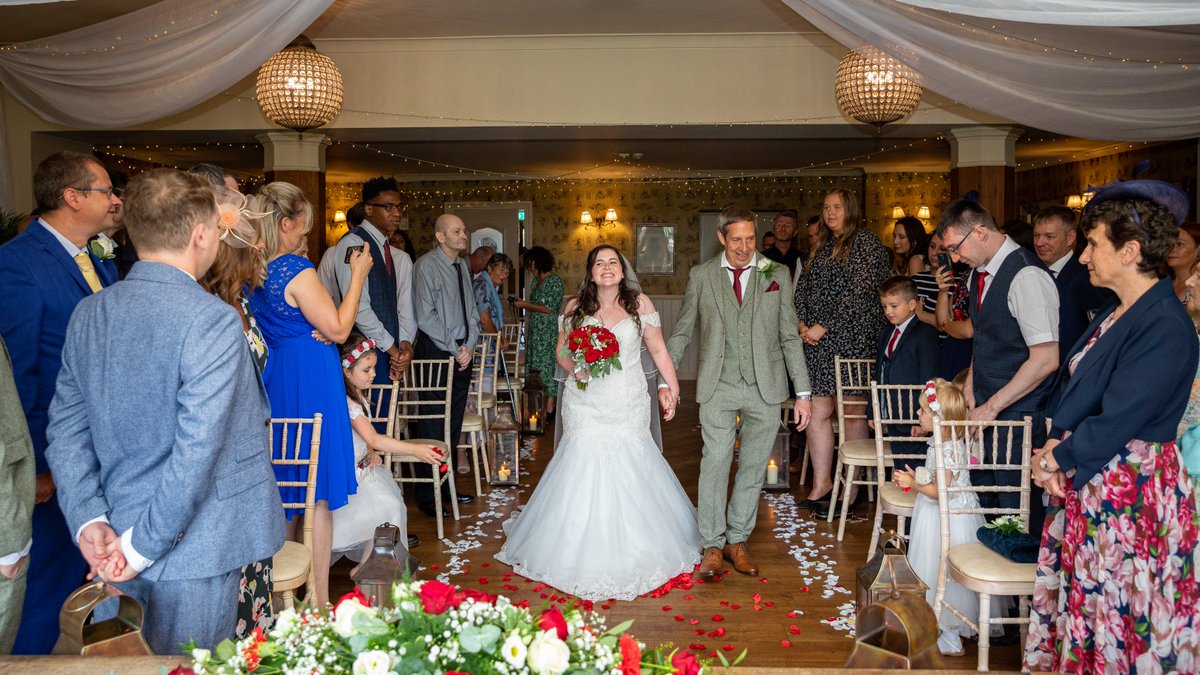 HollBoll94's tweet photo. Almost a week since we got married ❤️❤️❤️ Xxxx https://t.co/rUwtrSoFK4