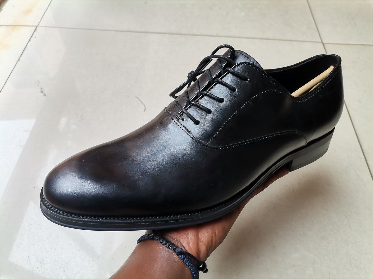 4thstreetW's tweet photo. Kenneth Cole Official shoes 
Size 39-45
Kes. 4600 
Free delivery in CBD https://t.co/L7SeI9vCJx