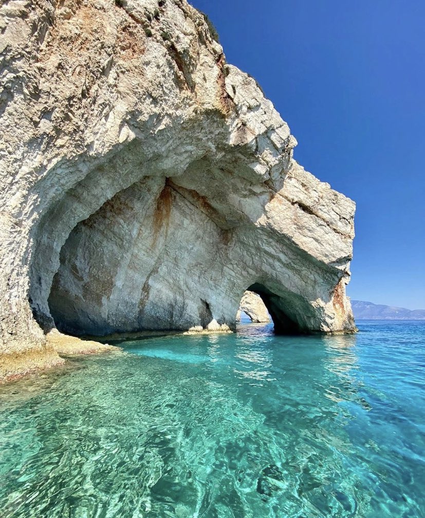ScribeFlash's tweet photo. La beauté de la Grèce 🇬🇷 https://t.co/7FmUv9lkq7