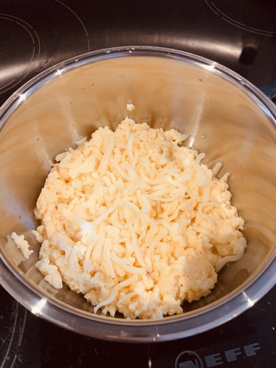 ChowchowSimba's tweet photo. Anyone else love scrambly eggs & a bit of cheese for breakfast?
Whatβs your favourite breakfast?
Happy Sunday π₯°
#dogsoftwitter #chowchow #simbasadventures https://t.co/OcNwCoihlW