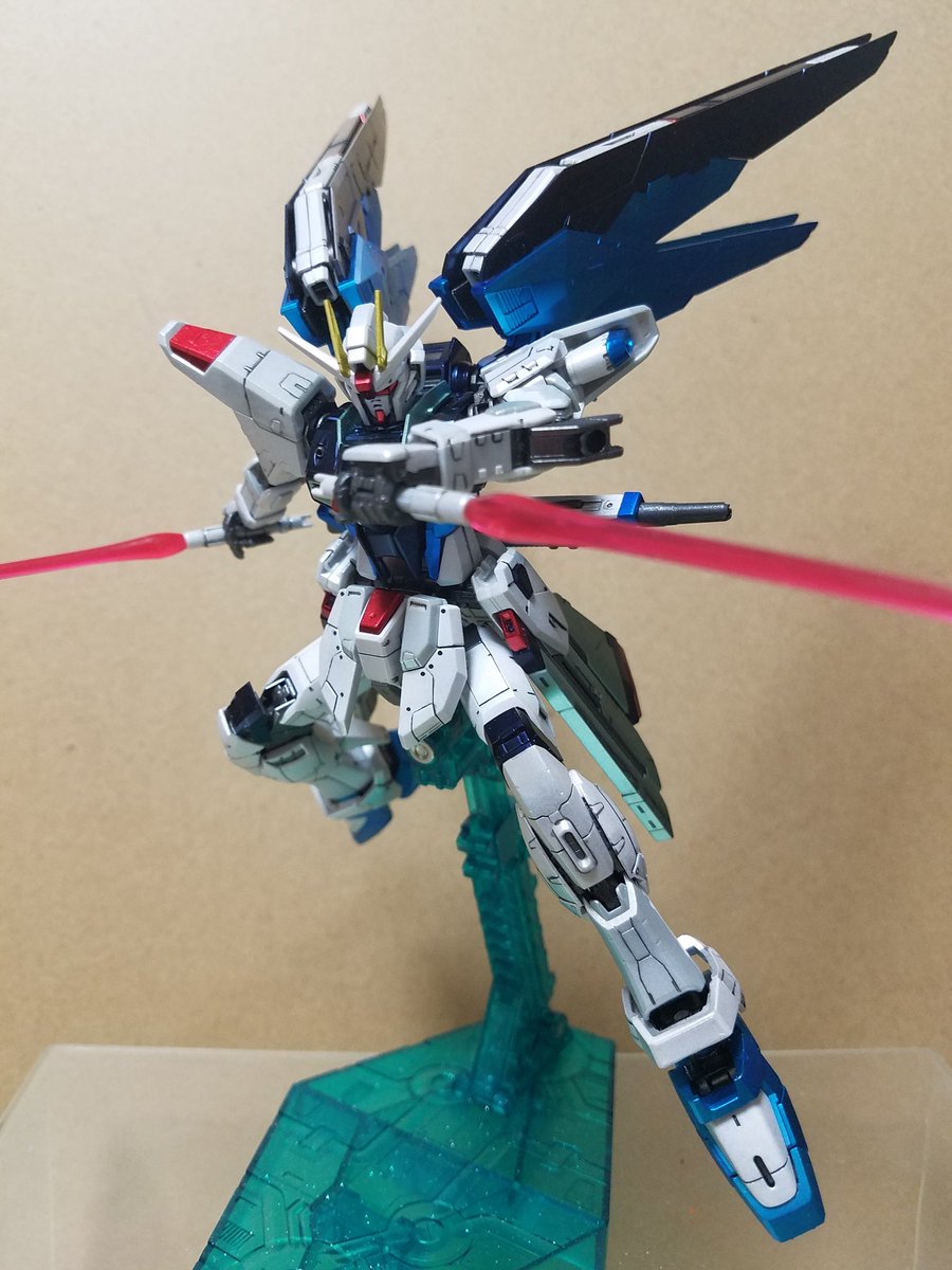 Twoucan Rgフリーダムガンダム の注目ツイート イラスト マンガ コスプレ モデル