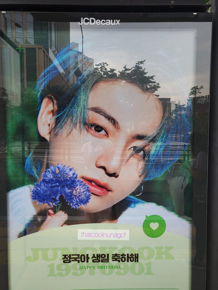Daily_JKUpdate's tweet image. These are so beautiful.  A birthday projects by @JJK_SUPPORTERS near HYBE BUILDING! 

📸cr: @thatcoolnunagcf