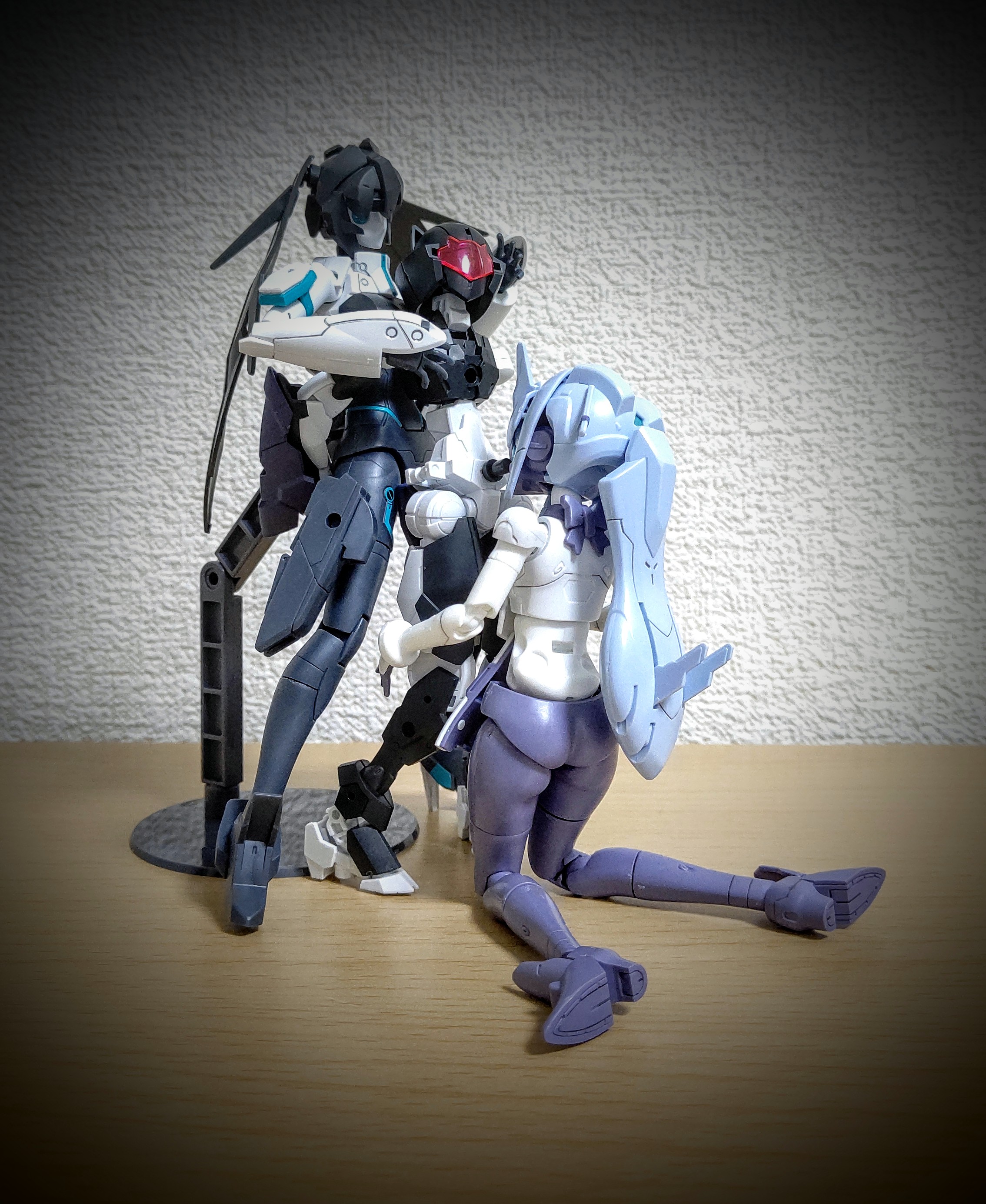 あずまゆーご アリスモチーフはいいぞ 8月になったのでフォロワーさんに自己紹介しようぜ ムチムチドスケベなソシャゲ 遊ぶ ショタロボ メスロボで嫐る Jkプラモ 変身ヒロインにする 嬲 なぶ る じゃなくて 嫐 なぶ る になってるんだよなぁ