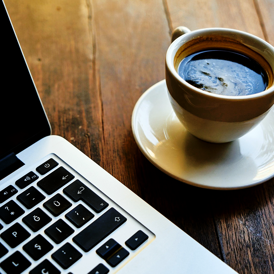 melhorcafe_com's tweet photo. Bora começar o domingo?

Mas, trabalhar no domingo Virgílio? Sim, lógico! Aqui a gente não para, desde que tenha café...

Vem pra https://t.co/1lhANsT2z5...

E aproveite para comprar seus cafés com 15% de desconto nas compras acima de R$150 usando o cupom TODOPAIMERECE https://t.co/UEazE9YhM0