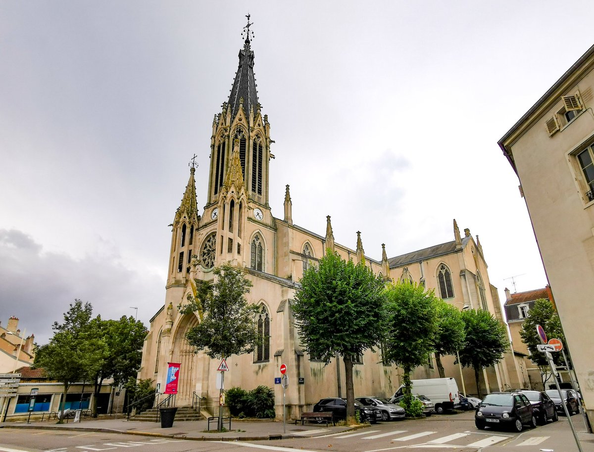 wurwurz's tweet photo. The church Saint Fiacre in Nancy. Built en 1853. Neogothic style.
#Architecture #monument #church #eglise #churchphotography #gothic #neogothic #gothicstyle #neogothicstyle #photos #photography #nature #placestovisit #nancy #Lorraine #France #architecturephotography https://t.co/vzNUBro3iq