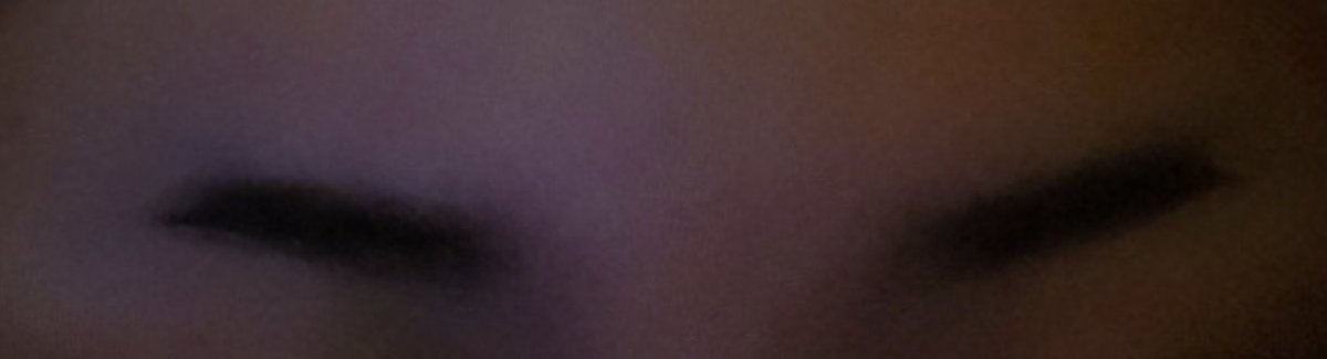 MadironPhoenix's tweet photo. In honor of National Girlfriend's Day I will be posting my favorite pictures of Lee's tiny eyebrows. Though small, they express so much love, and emotion - and for them I will show all my appreciation. @JunoPeach you are my love, my light, my maybe-demon girlfriend. I love you. https://t.co/VhiHoiCCD7