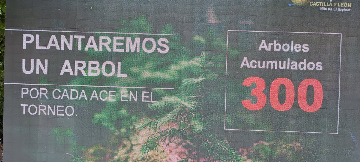 Hemos alcanzado los 300 aces y los 300 árboles en el Open Castilla y León Villa de El Espinar . Y aun tenemos final. 
Gracias a la iniciativa sostenible del <a href="/bancosantander/">Santander</a>